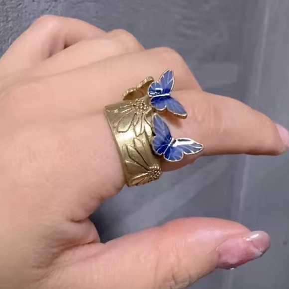 Celestial Antique Blue Butterfly Floral  Ring - Picture 8 of 8